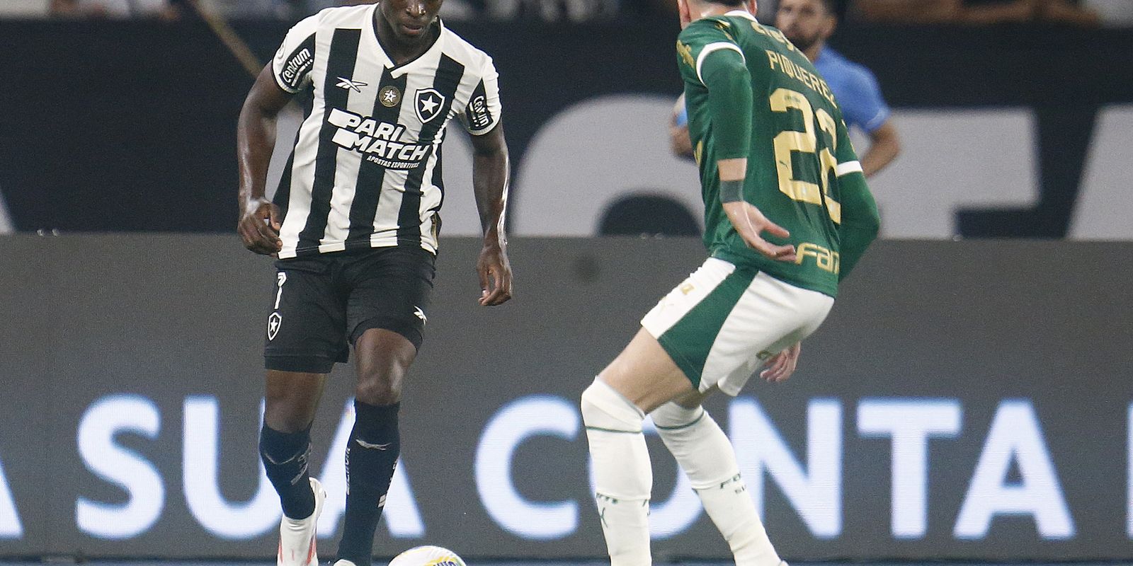 Botafogo recebe Palmeiras no primeiro jogo das oitavas da Libertadores