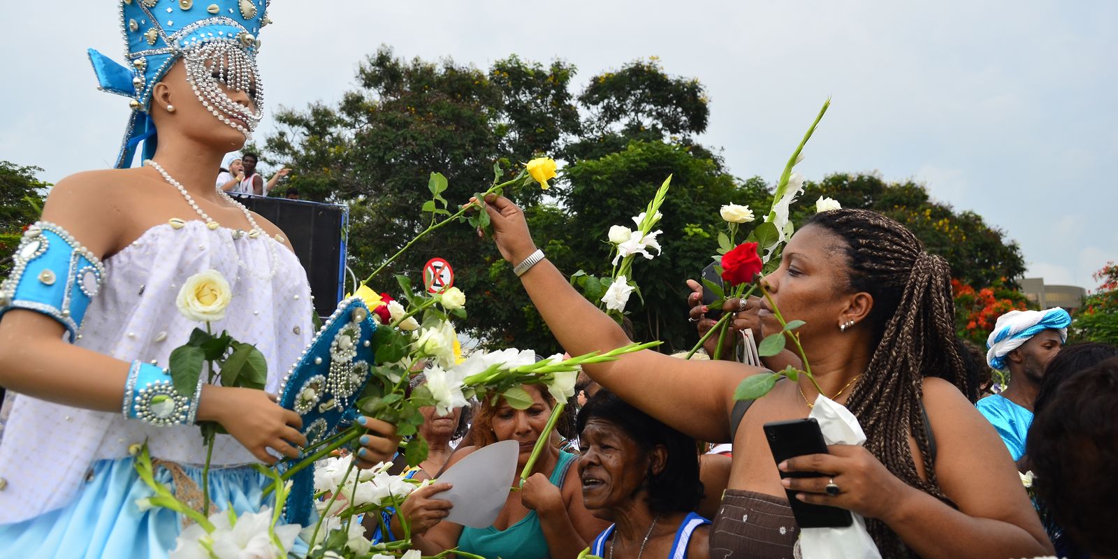 Fortaleza celebra a tradicional Festa de Iemanjá