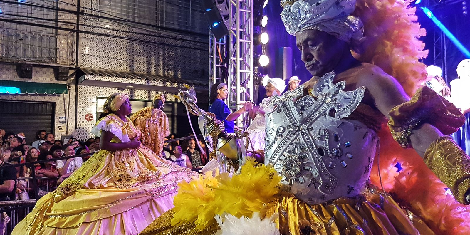 Pernambuco celebra resistência e importância do Maracatu