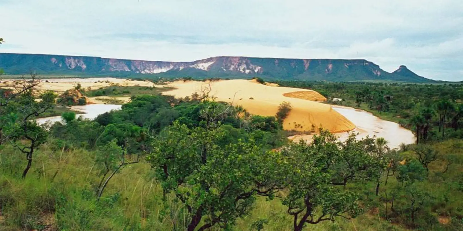 Queimadas ameaçam sítios arqueológicos no Jalapão