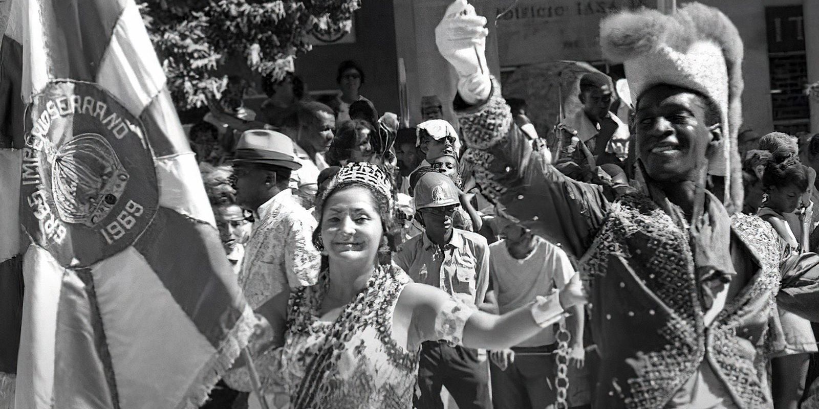 Academia de Artes Carnavalescas homenageia grandes nomes do samba