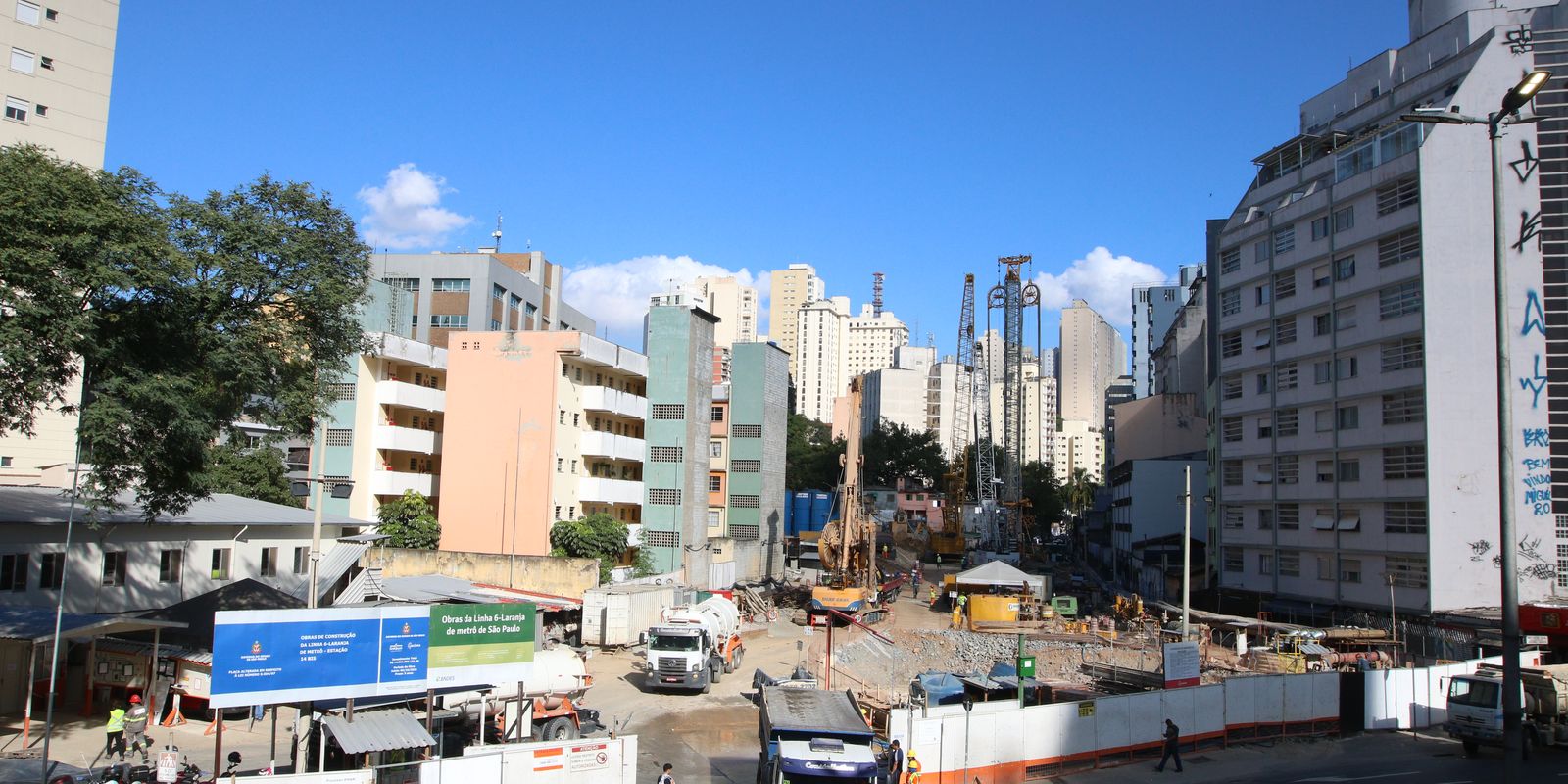 Escavações revelam novas peças arqueológicas na obra do metrô de SP