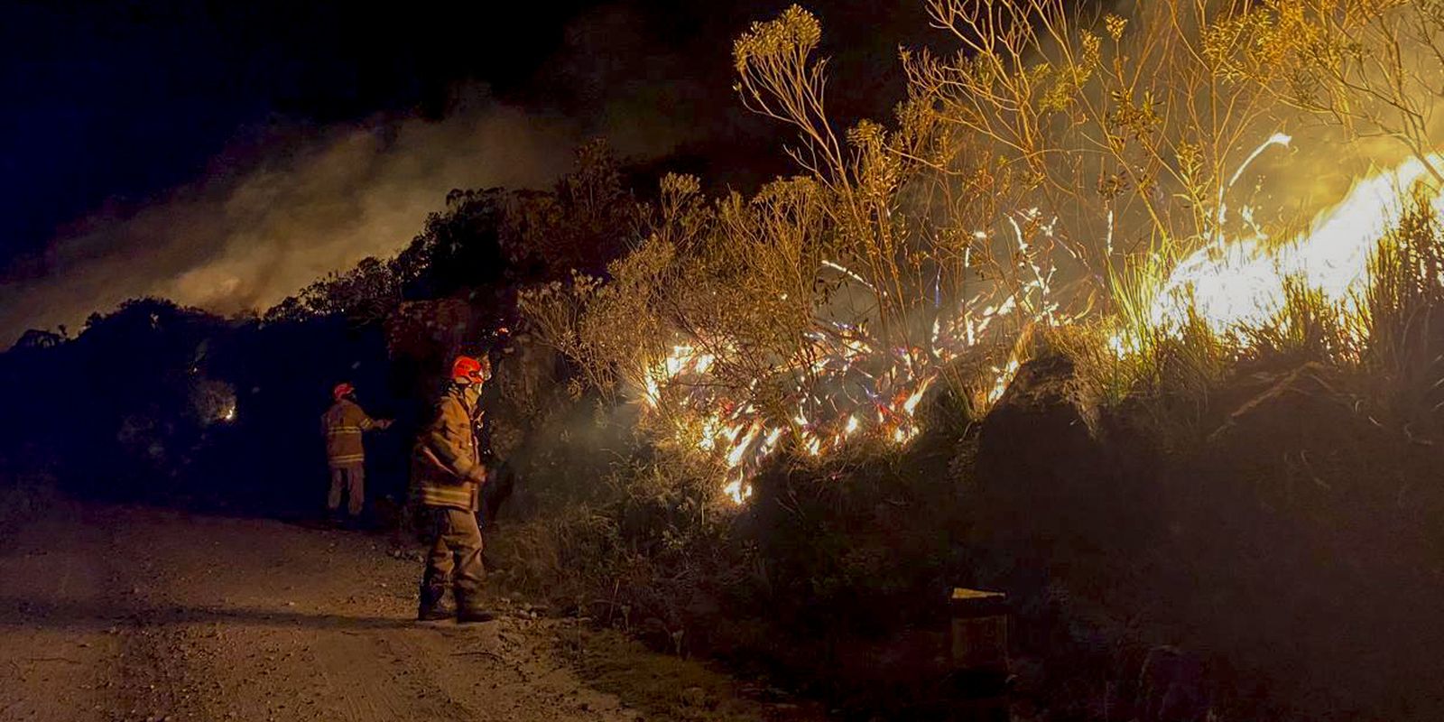 ICMBio multa Exército em R$ 6,5 milhões por incêndio em parque no RJ