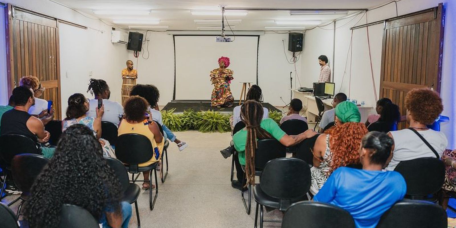 Feira Literária do Subúrbio começa dia 19 em Paripe, Salvador