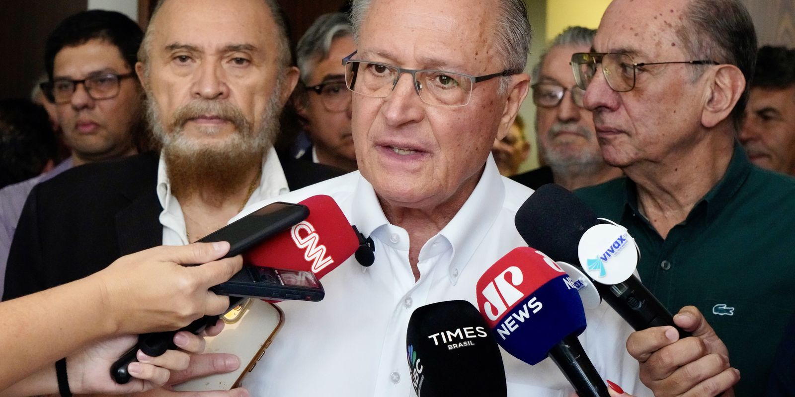 Safra recorde deve reduzir preço dos alimentos, diz Alckmin