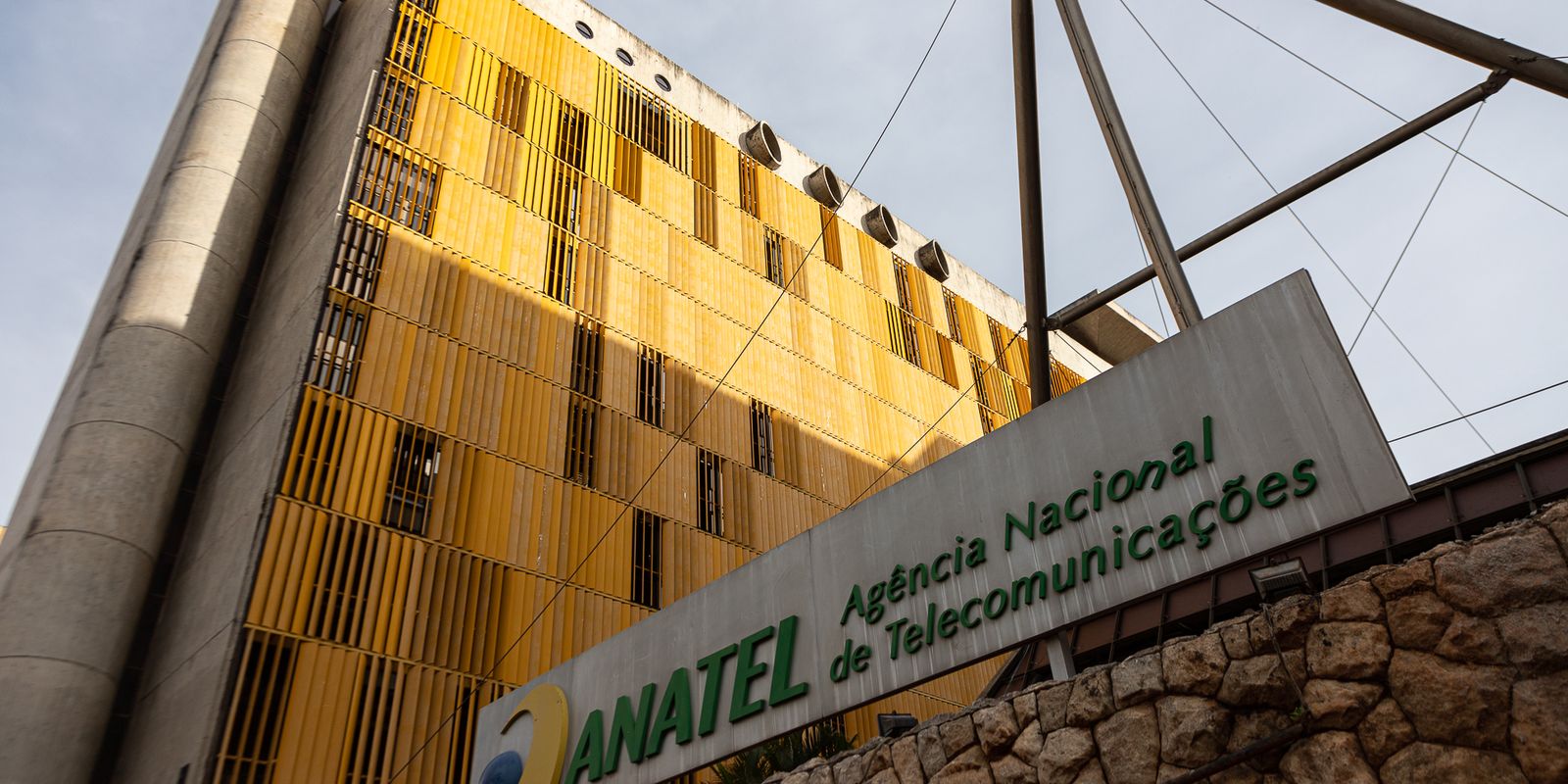 Anatel passa a exigir autorização de pequenos provedores de internet