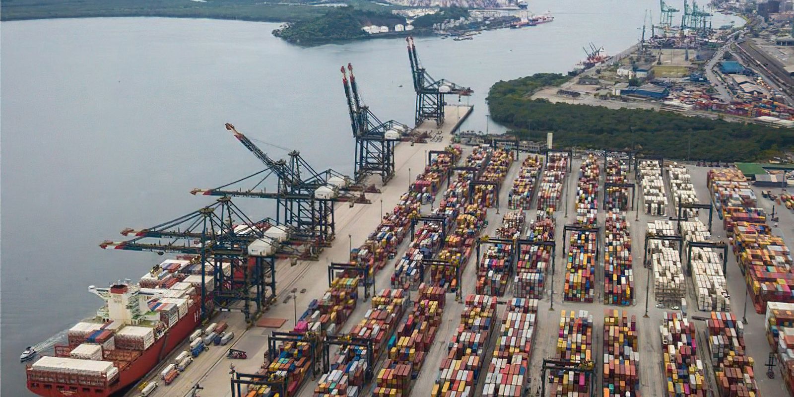 Exportações brasileiras para os EUA caíram pela metade desde 2001