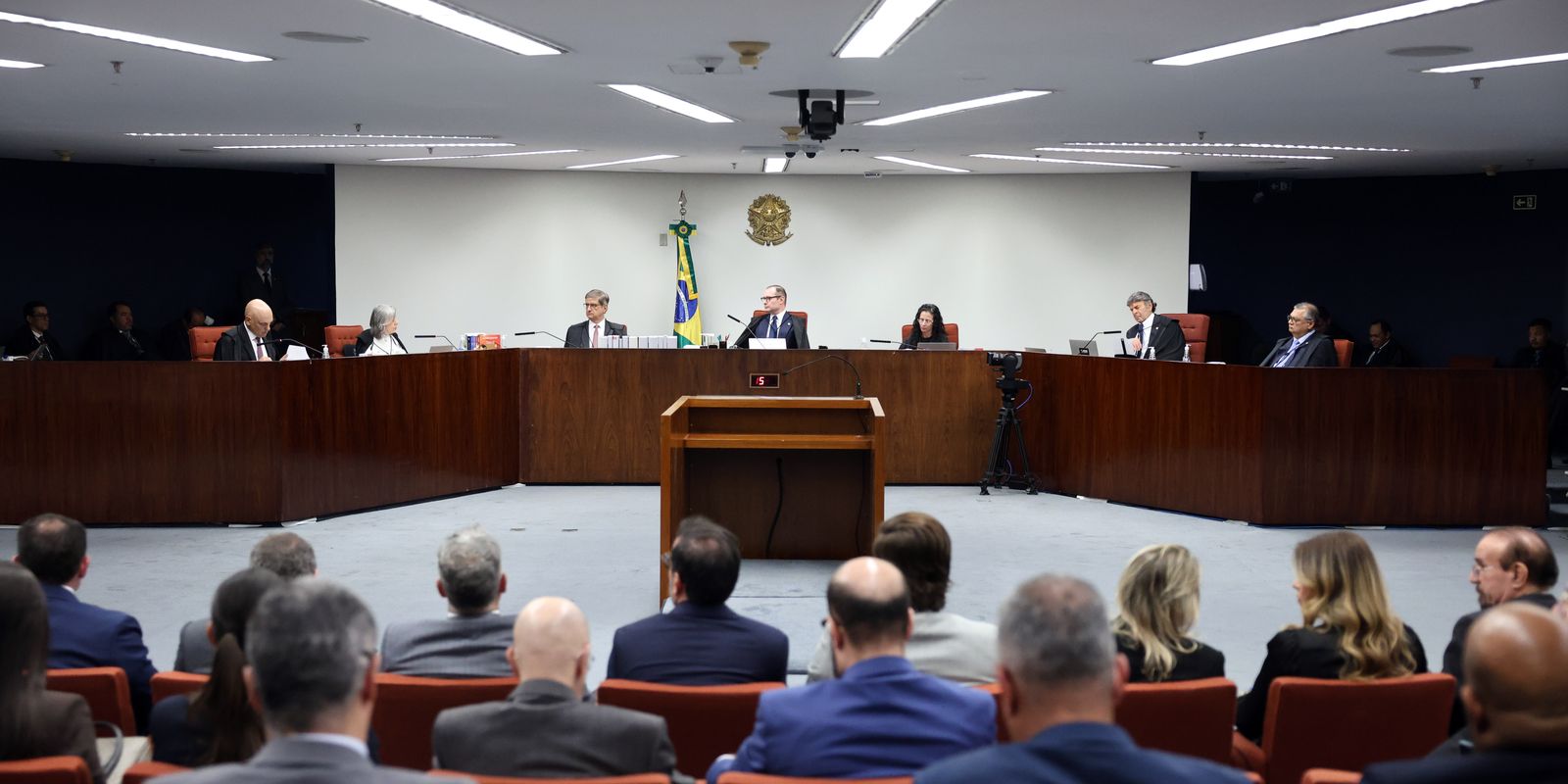 STF começa a definir penas de Bolsonaro e aliados