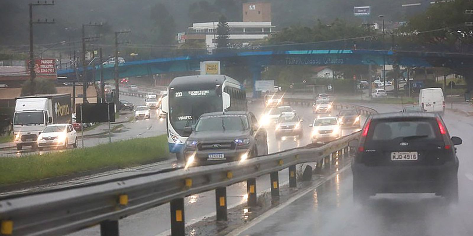 Lote 5 de rodovias do Paraná é leiloado