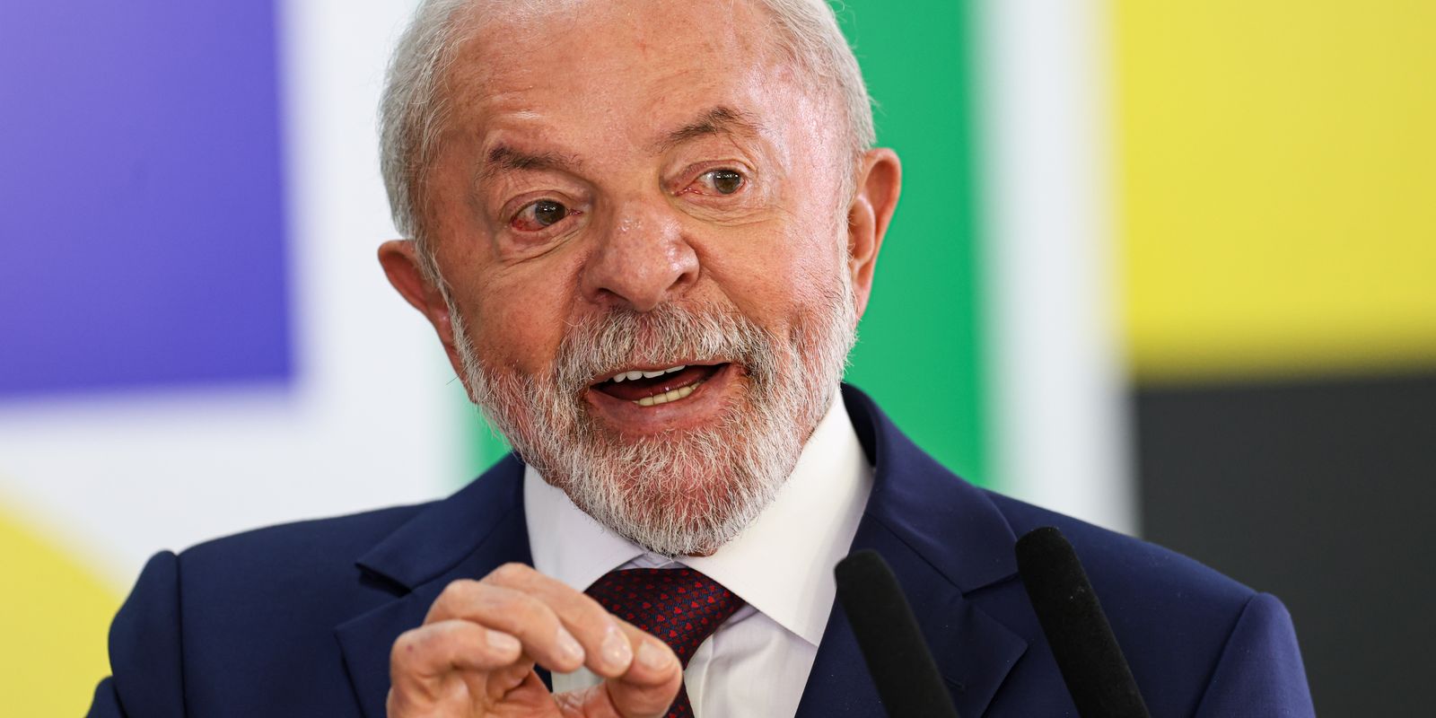 Lula diz esperar que Senado vote indicação de Messias ao STF em 2026