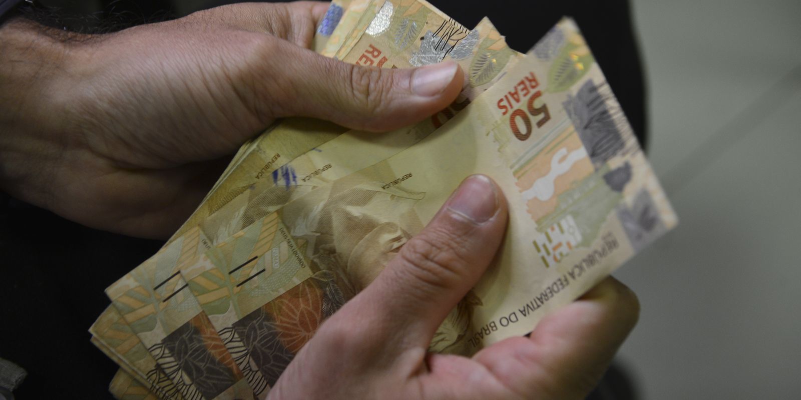 Consulta ao Abono Salarial estará disponível a partir de amanhã