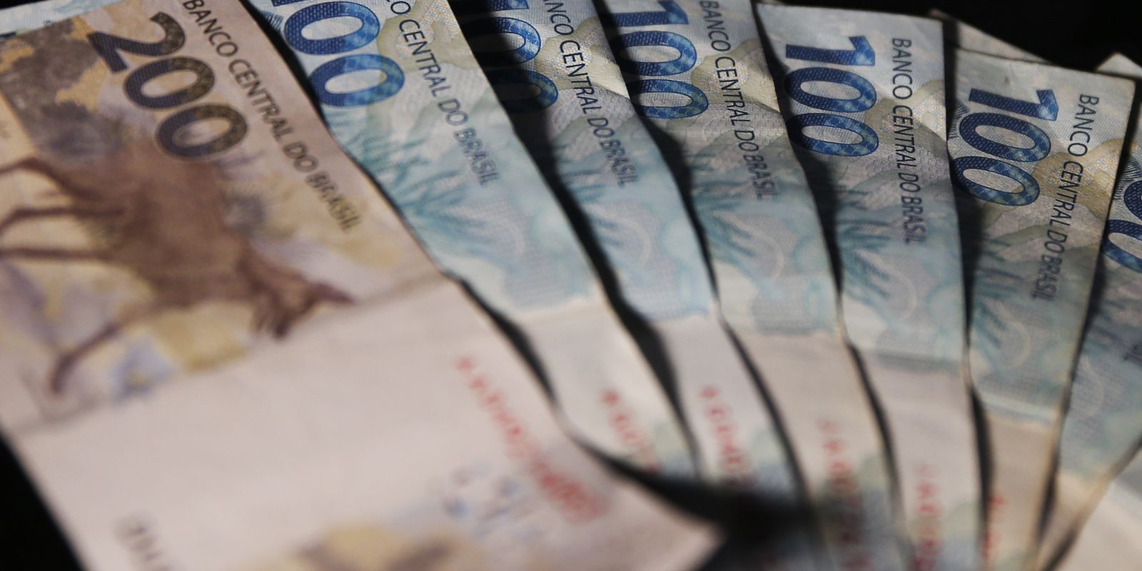 CMN endurece regras para bancos captarem recursos com garantia do FGC